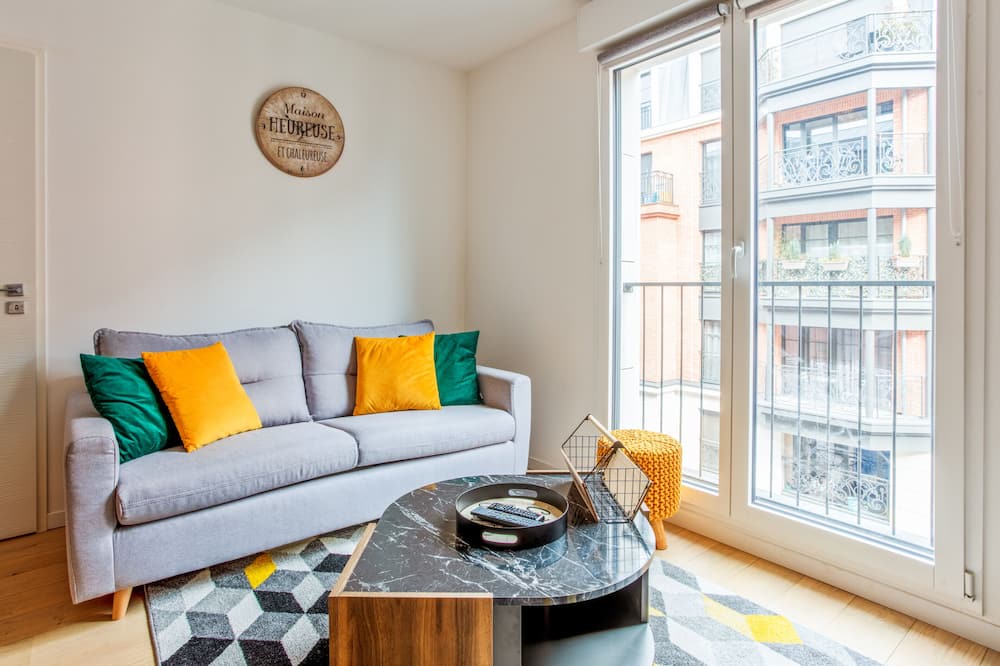 Photo of Livingroom in Puteaux