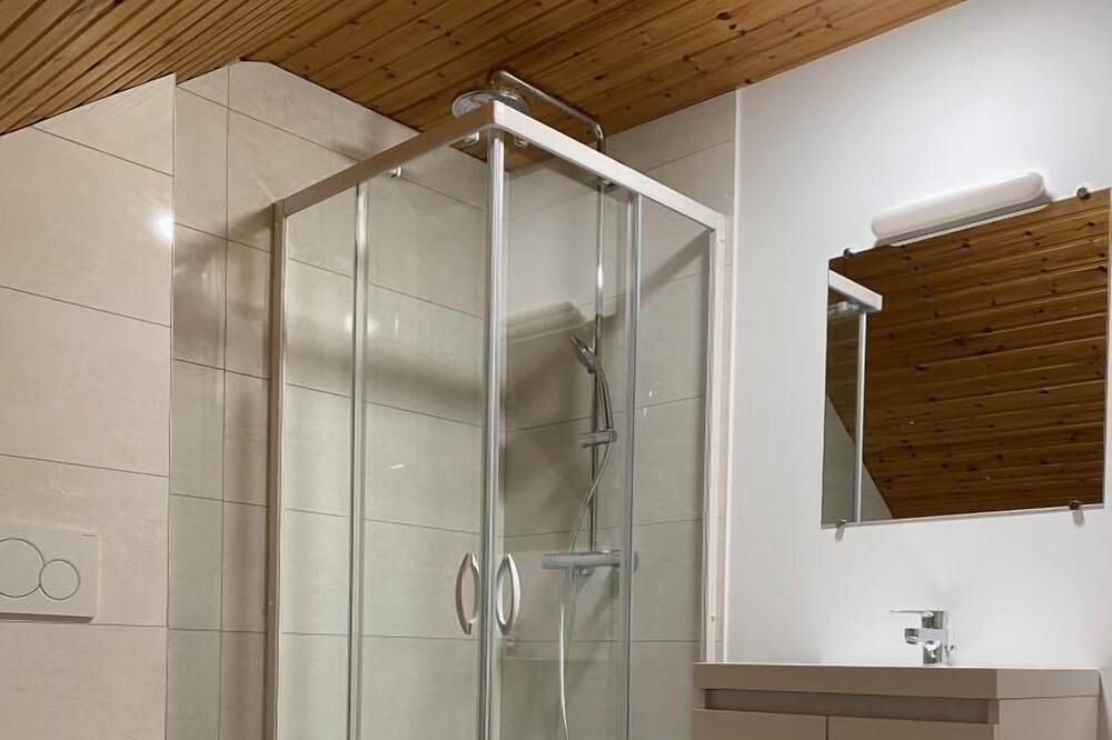 Photo of Bathroom in Chooz