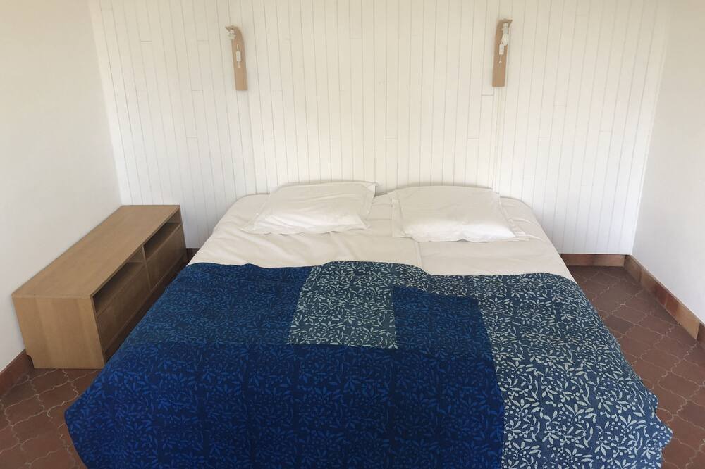 Photo of Bedroom in Villers-en-Arthies