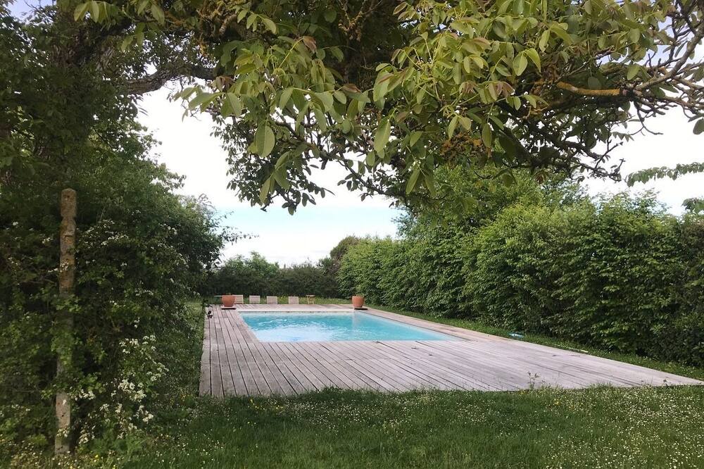 Photo of Outdoor in La Chapelle-Forainvilliers