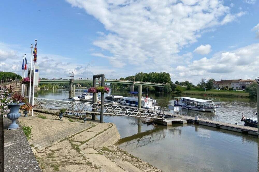 Photo of Outdoor in Tournus