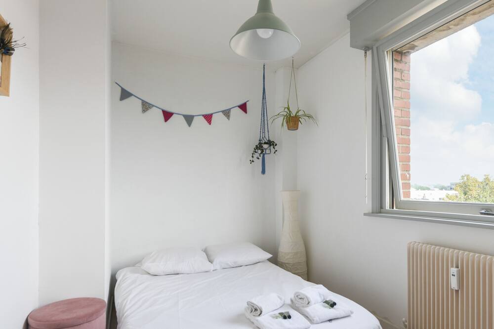 Photo of Bedroom in Fives