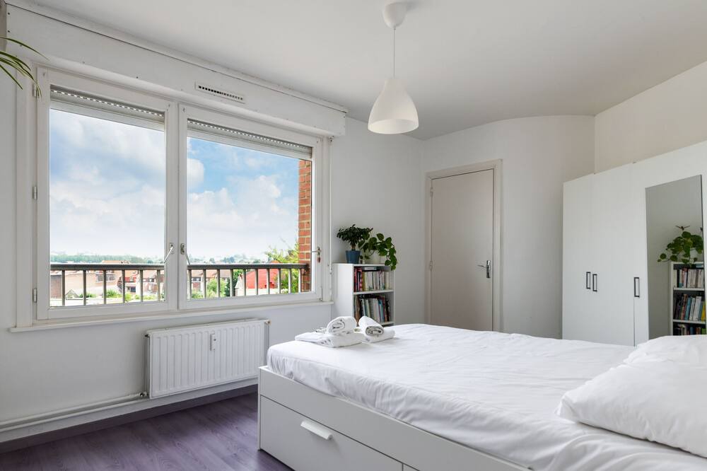 Photo of Bedroom in Fives