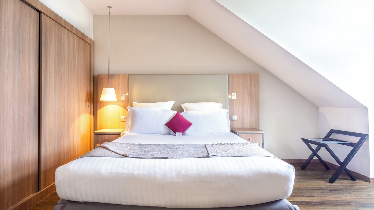Photo of Bedroom in Roissy-en-France