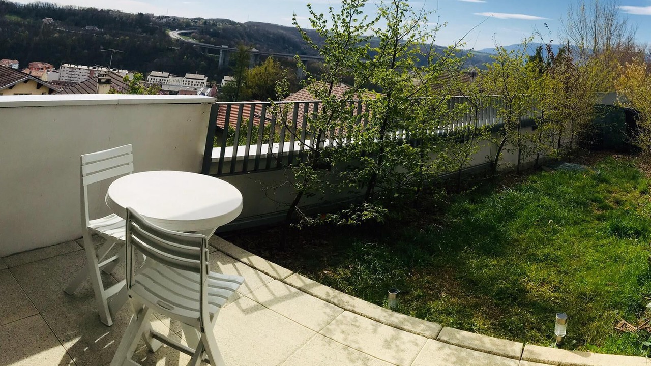 Photo of Patio Balcony in Bellegarde-sur-Valserine