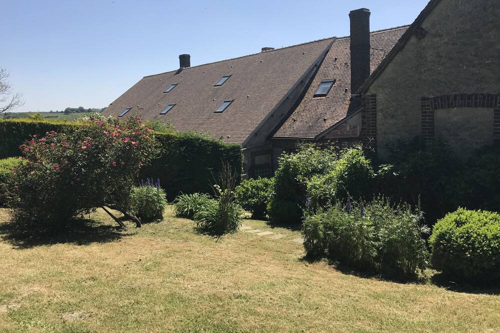 Photo of Outdoor in Feings