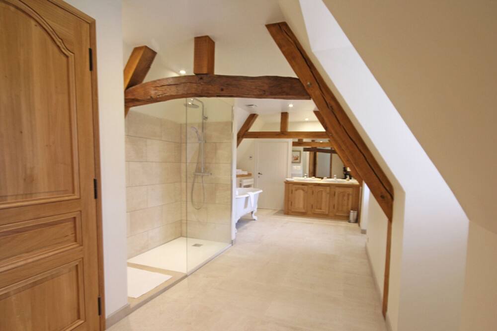 Photo of Bedroom in Sahurs
