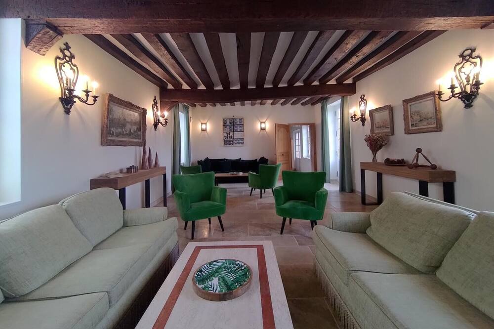 Photo of Livingroom in Sahurs