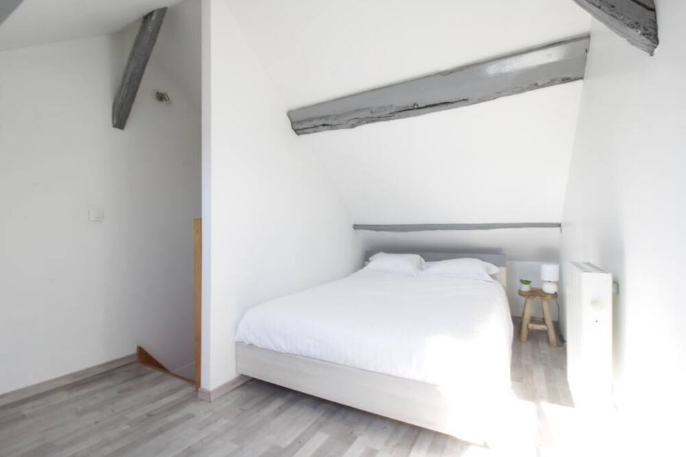 Photo of Bedroom in Arpajon