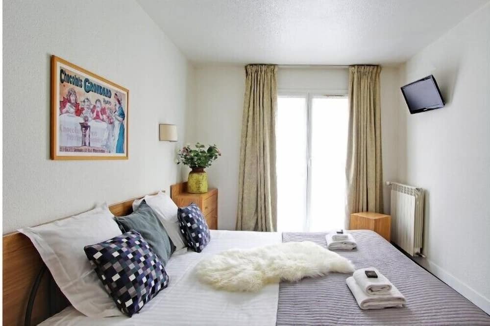 Photo of Bedroom in Les Lilas