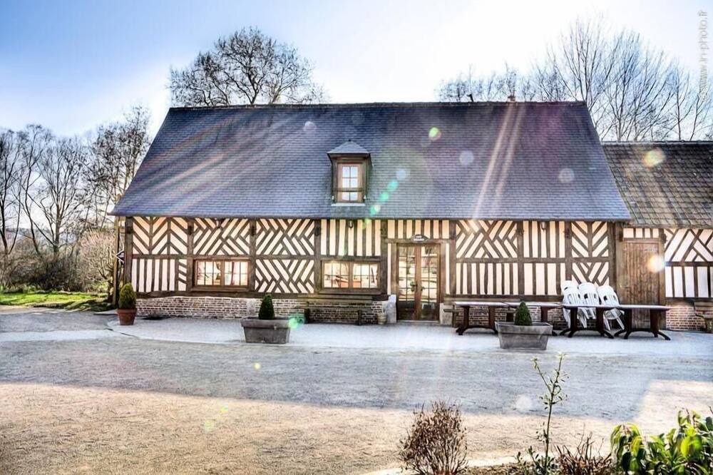 Photo of Outdoor in Beauchamps