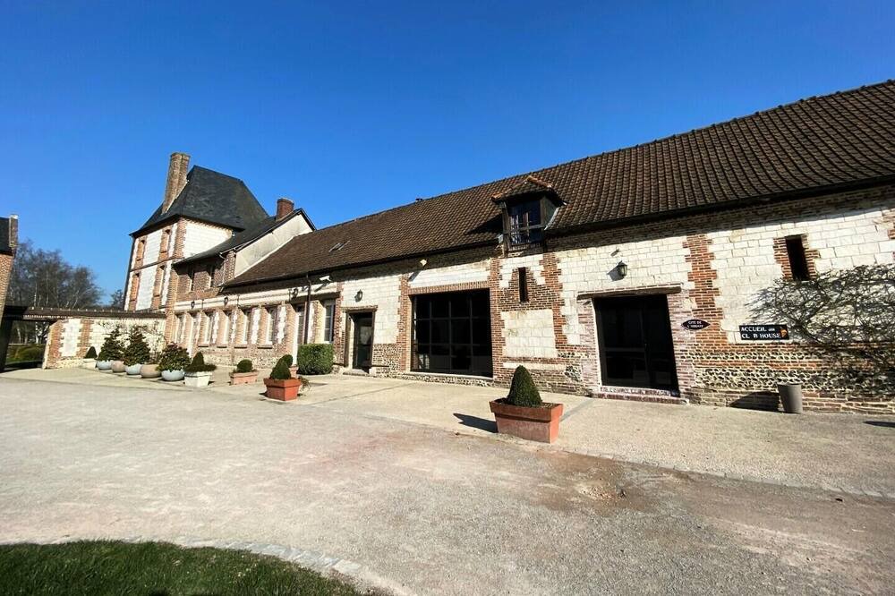Photo of Outdoor in Beauchamps