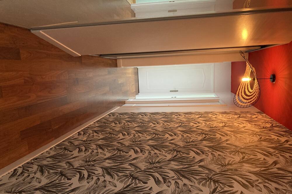 Photo of Bedroom in Chatou