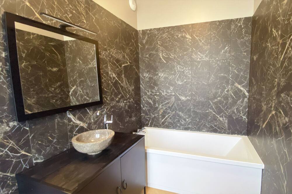 Photo of Bathroom in Lieu-Saint-Amand