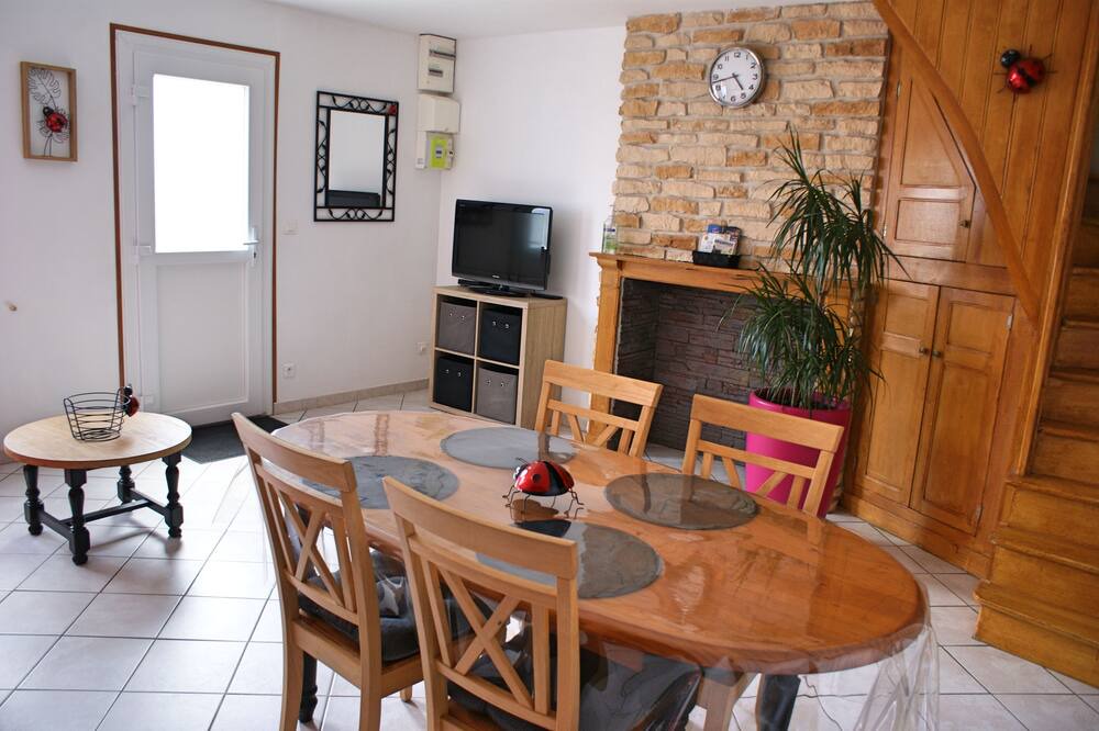 Photo of Livingroom in Toutencourt