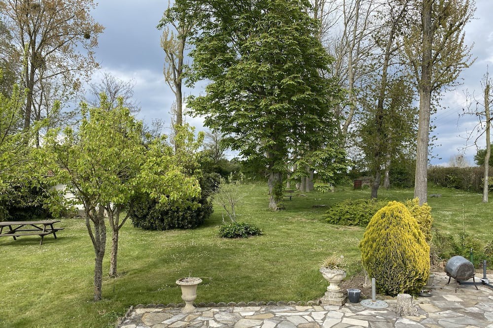Photo of Outdoor in Saulchoy