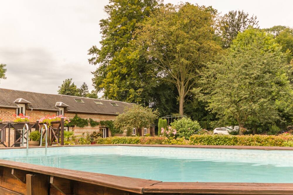 Photo of Outdoor in Saint-Aubin-Routot