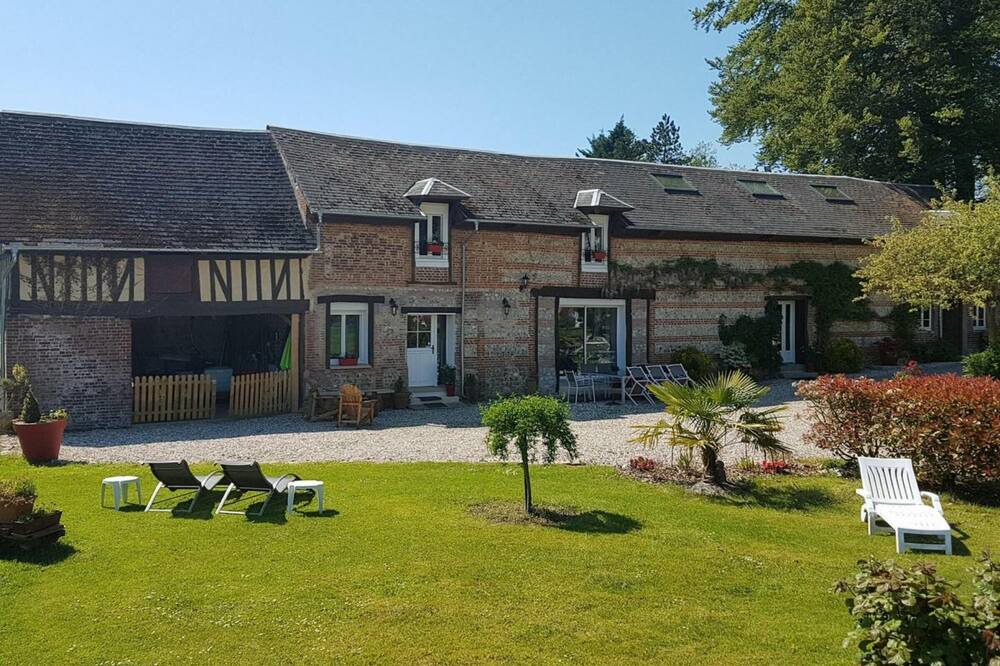 Photo of Outdoor in Saint-Aubin-Routot