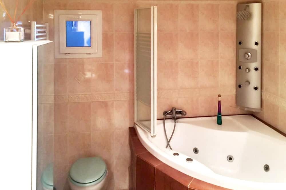 Photo of Bathroom in Tremblay-en-France