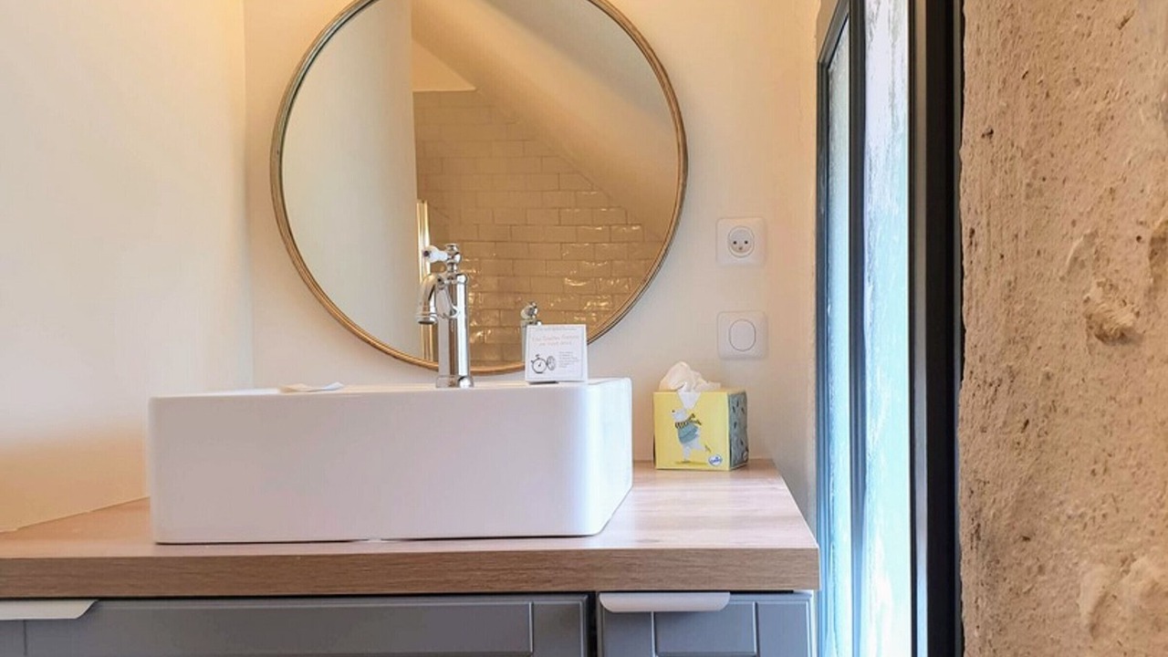 Photo of Bathroom in Villers-en-Arthies