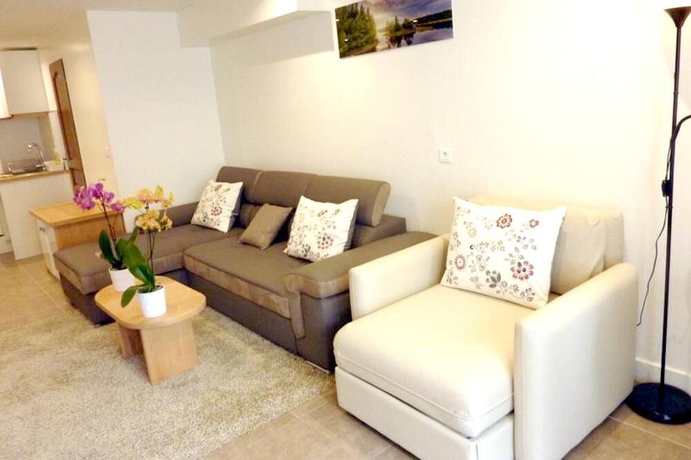 Photo of Livingroom in Argenteuil