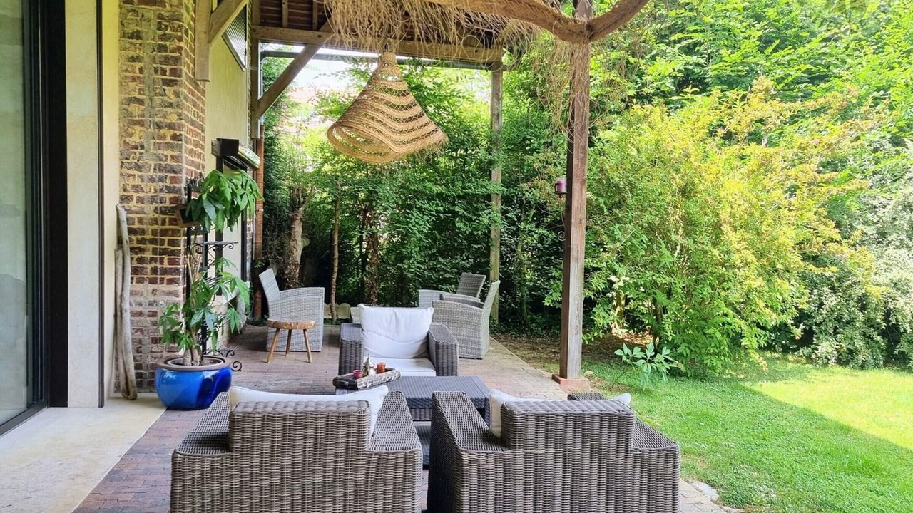 Photo of Patio Balcony in Arronville