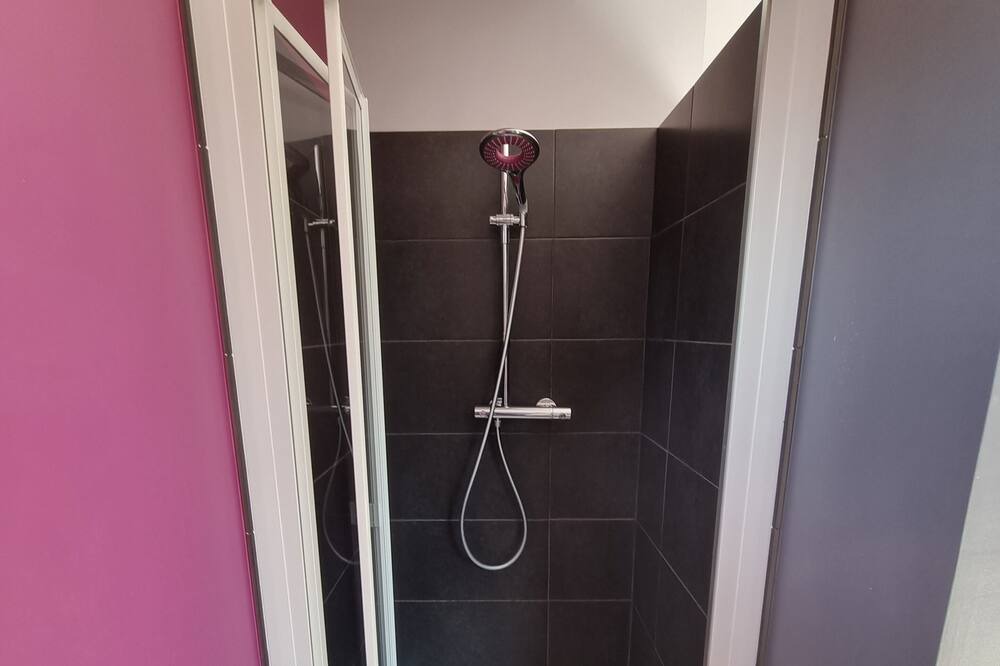 Photo of Bathroom in Saint-Valery-sur-Somme