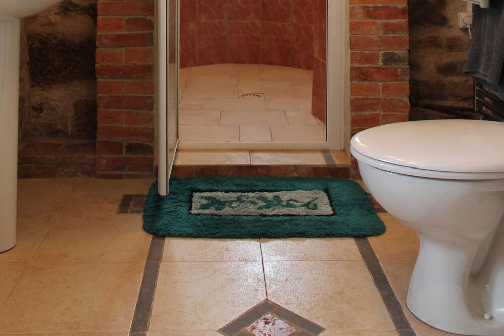 Photo of Bathroom in Thoste