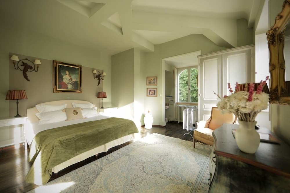 Photo of Bedroom in Gy-les-Nonains