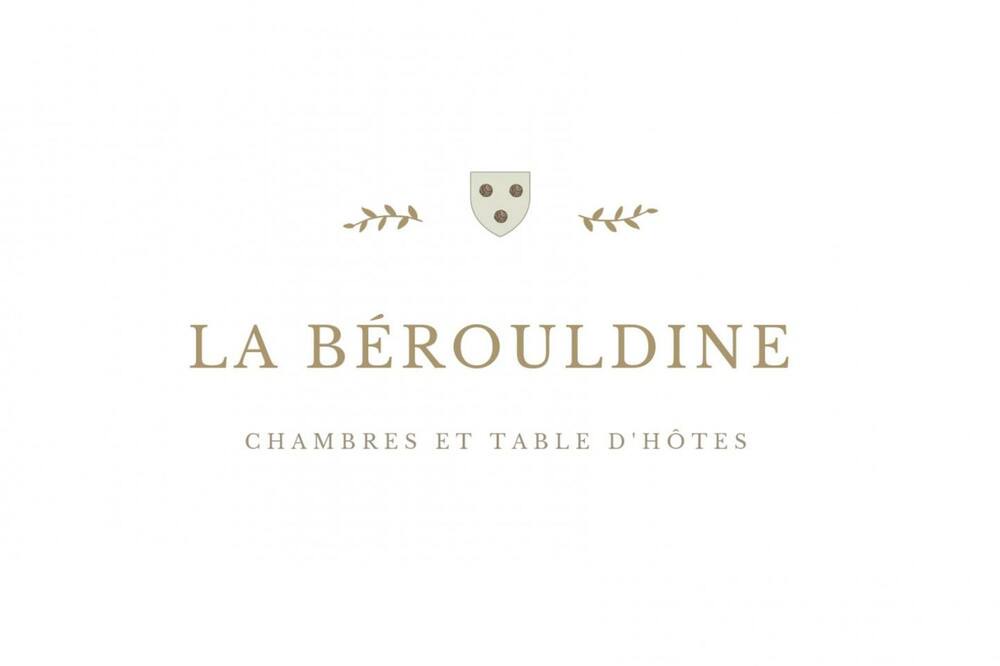 Photo of Others in Le Menil-Brout
