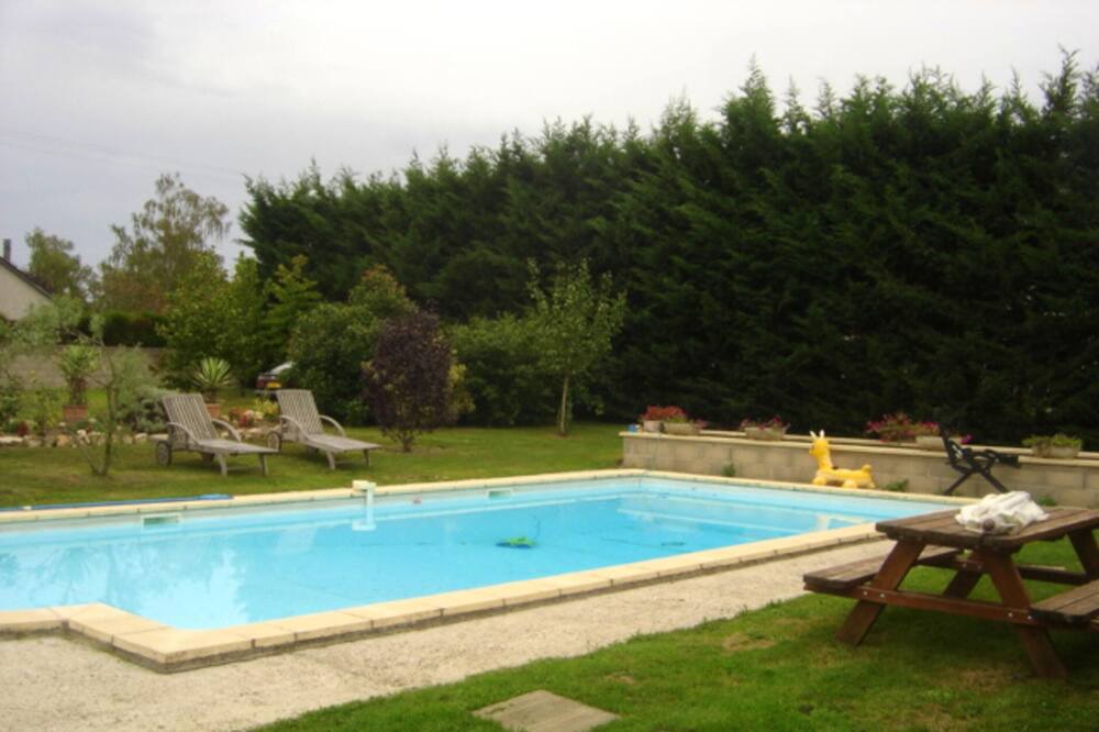 Photo of Outdoor in Ervauville