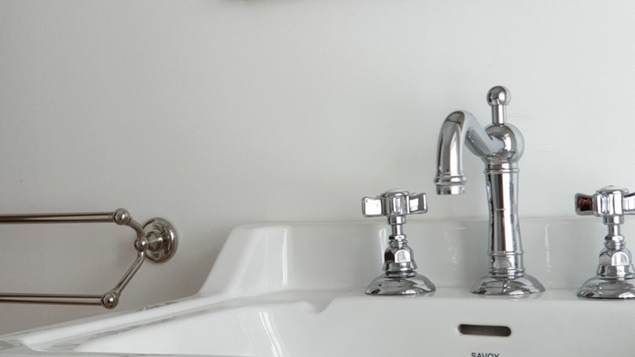 Photo of Bathroom in Theuville