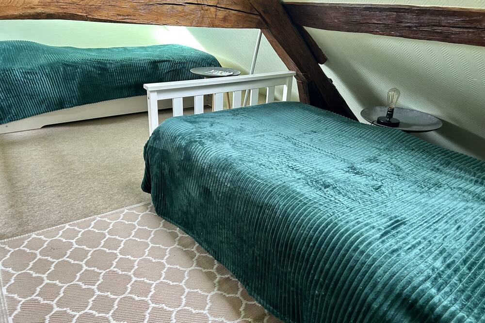 Photo of Bedroom in Villemoiron-en-Othe