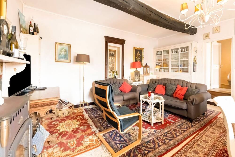 Photo of Livingroom in Dun-sur-Grandry