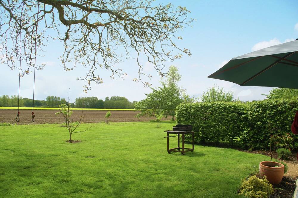 Photo of Outdoor in Saint-Aignan-le-Jaillard
