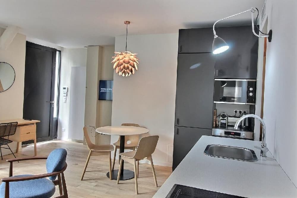 Photo of Kitchen in Quartier Saint-Ambroise