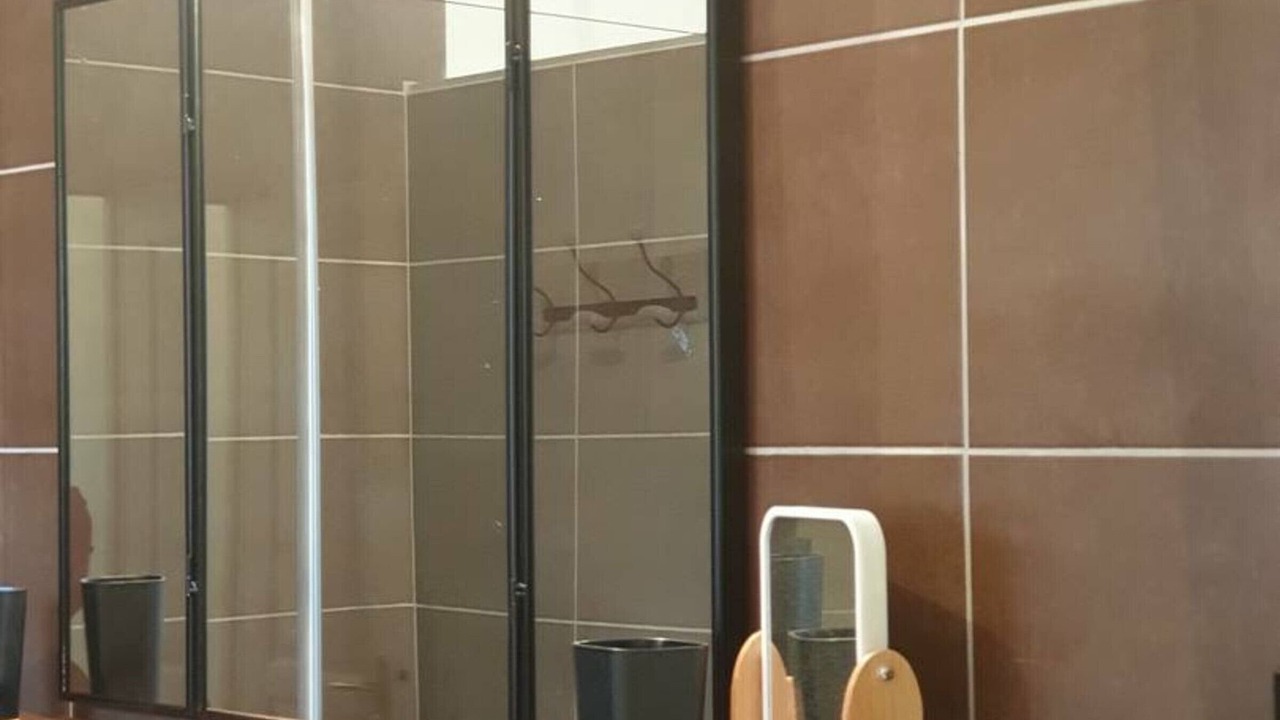 Photo of Bathroom in Bullion