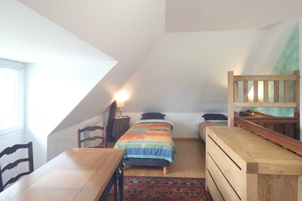 Photo of Bedroom in Mesnieres-en-Bray