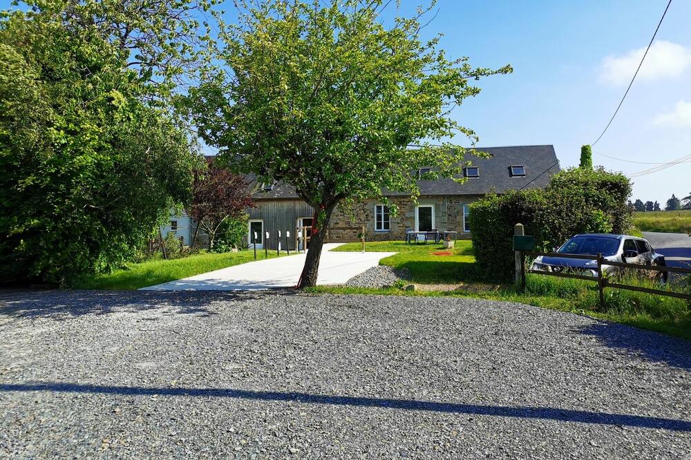 Photo of Others in (le) Mesnil Hue