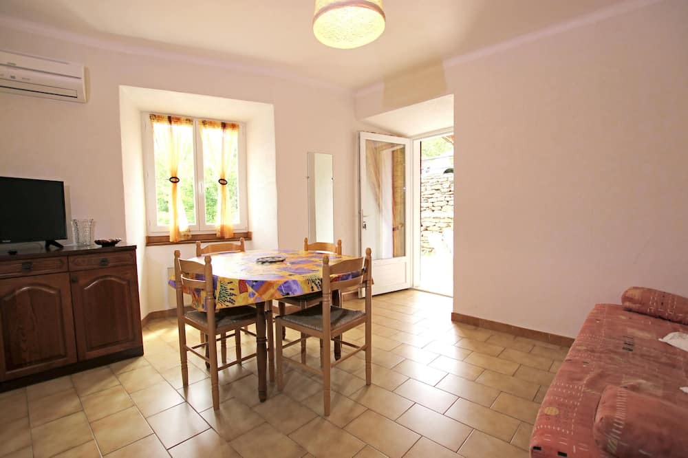 Photo of Livingroom in Gravieres