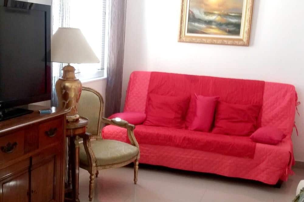 Photo of Livingroom in Paray-Vieille-Poste