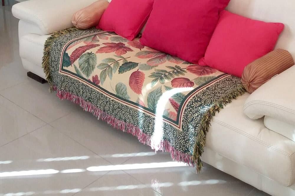 Photo of Livingroom in Paray-Vieille-Poste