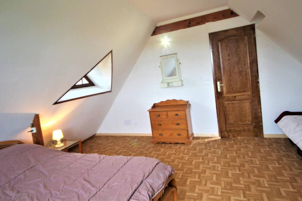 Photo of Bedroom in Therouldeville