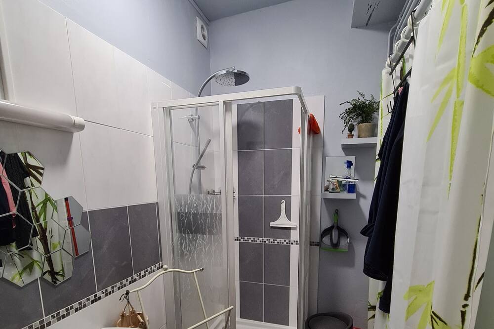 Photo of Bathroom in Dieppe