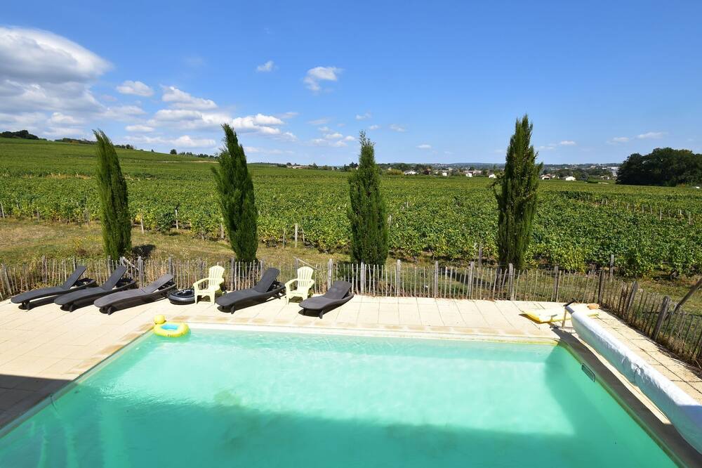 Photo of Outdoor in Chaintre