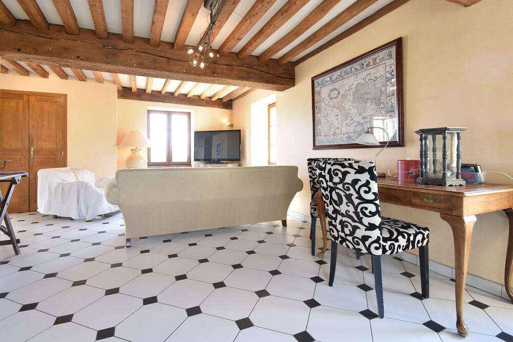 Photo of Livingroom in Chaintre