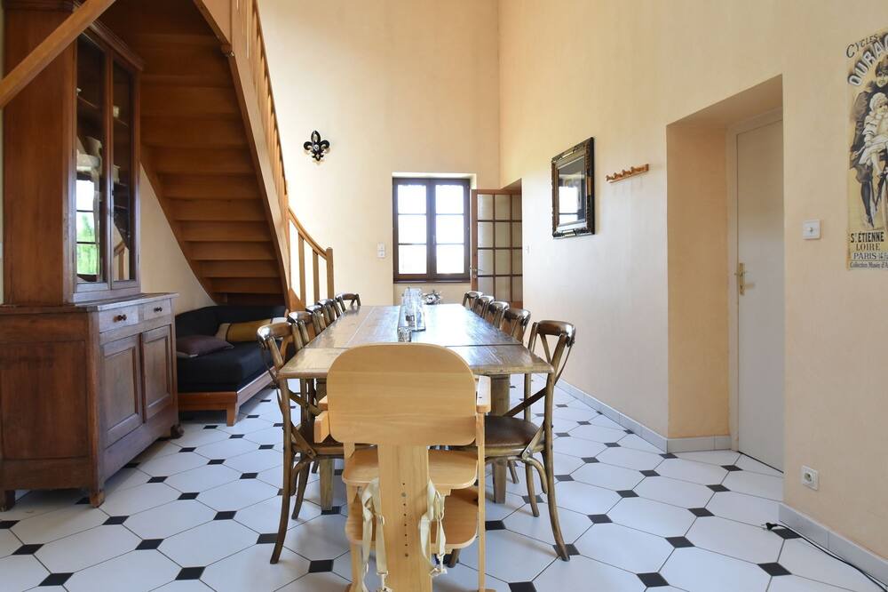 Photo of Livingroom in Chaintre