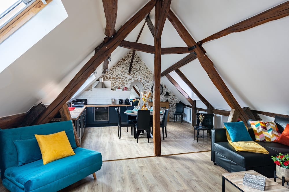 Photo of Livingroom in Gouvernes