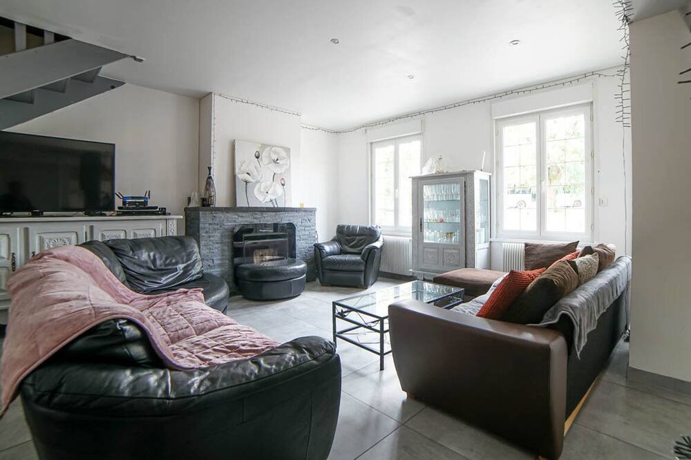 Photo of Livingroom in Tilloloy