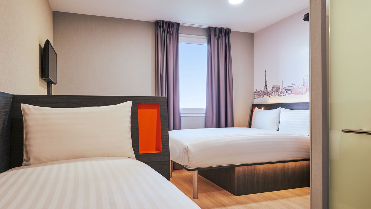 Photo of Bedroom in Tremblay-en-France
